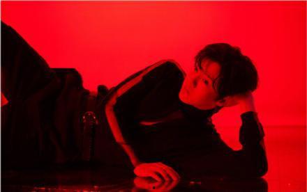 娱乐圈吃瓜爆料 王鹤棣,娱乐圈风云再起，揭秘明星背后的故事