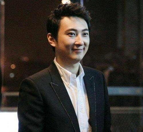 娱乐圈的吃瓜博主有哪些,揭秘幕后故事，带你领略明星圈层风云