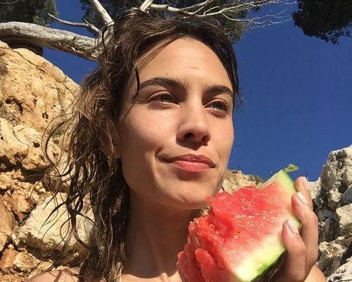 娱乐吃瓜酱照片,揭秘明星幕后生活,照片曝光惊人幕后真相